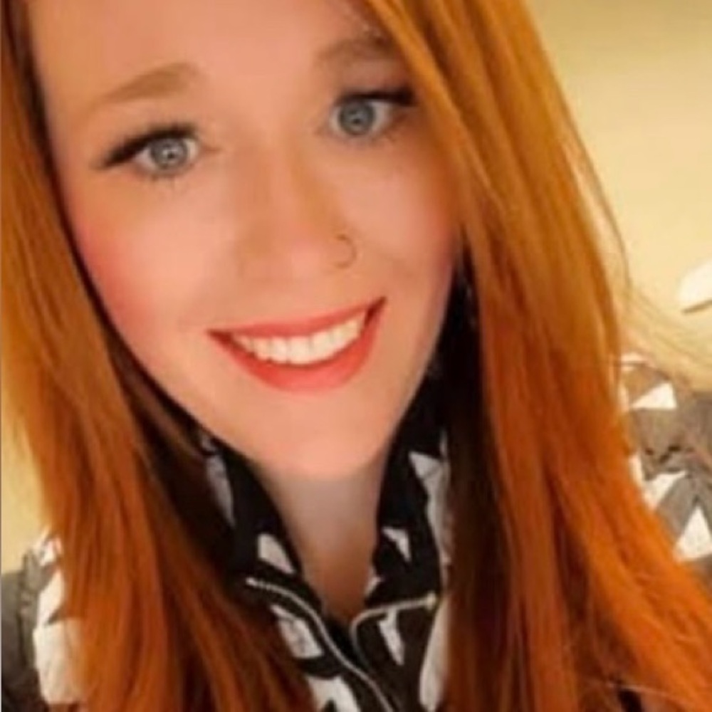 Meet your Posher, Candace